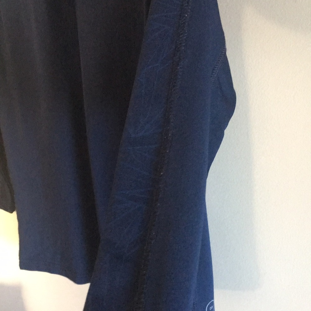 Puma pull over - Picture 3 of 8